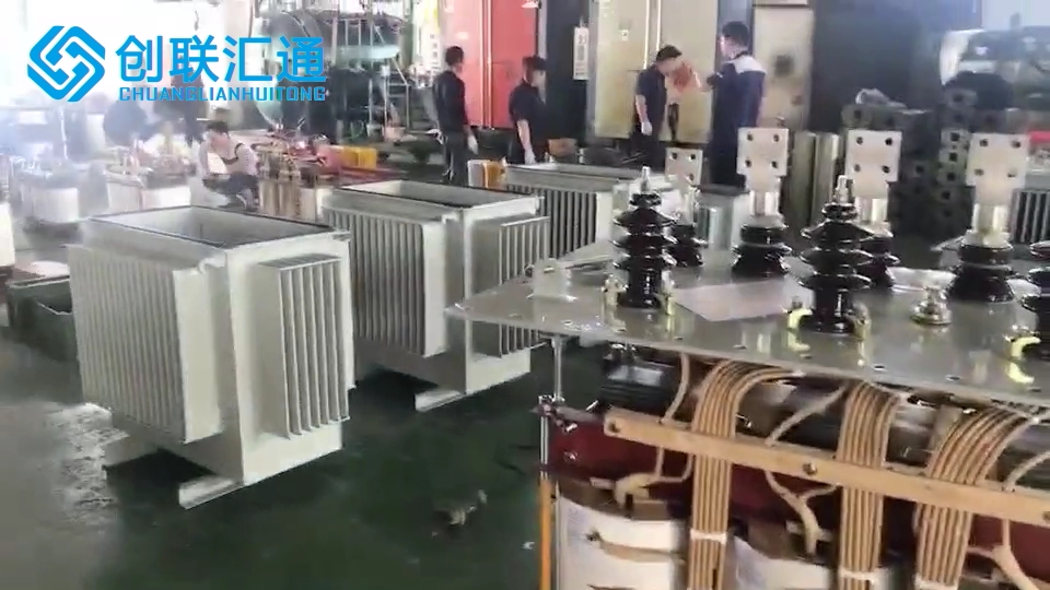 油浸式变压器车间组装